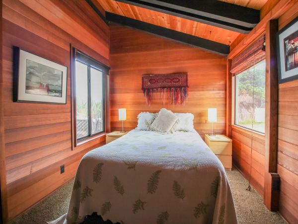 Mendocino Home 982889