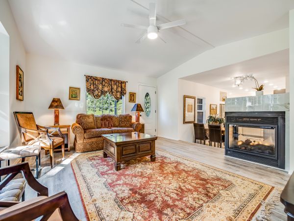 Mendocino Home 982894