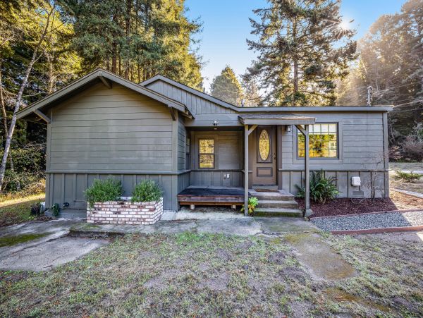 Mendocino Home 982894