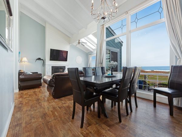 Mendocino Home 982895