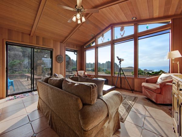 Mendocino Home 982897