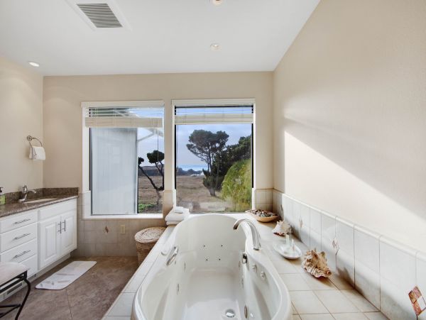 Mendocino Home 982897