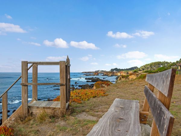 Mendocino Home 982897