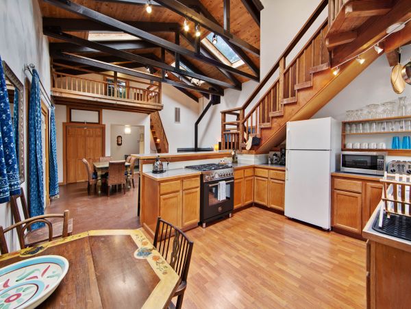 Mendocino Home 982898