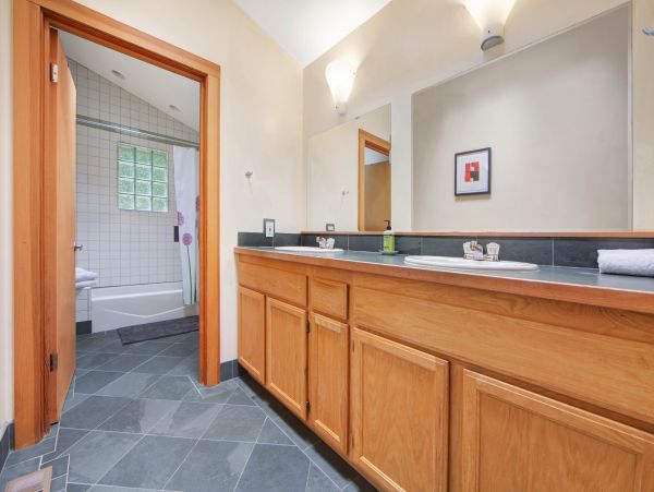 Mendocino Home 982898