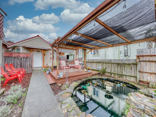 Mendocino Home 982899