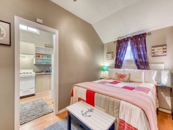 Mendocino Home 982899