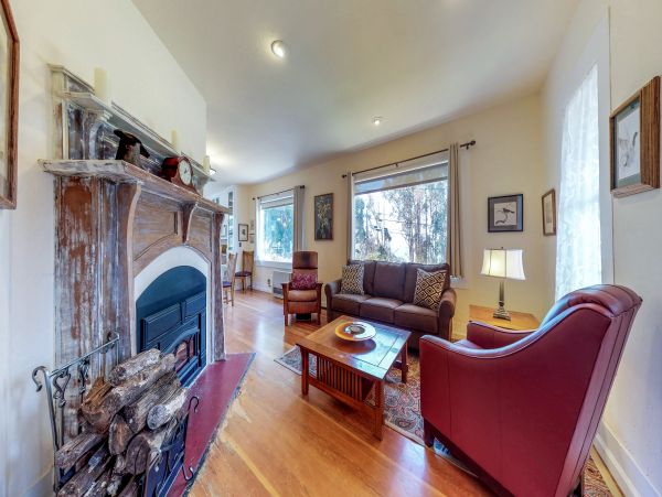 Mendocino Home 982901