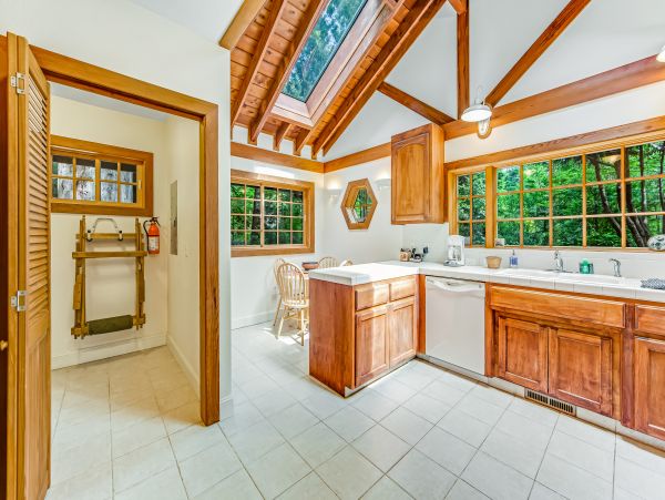 Mendocino Home 982903