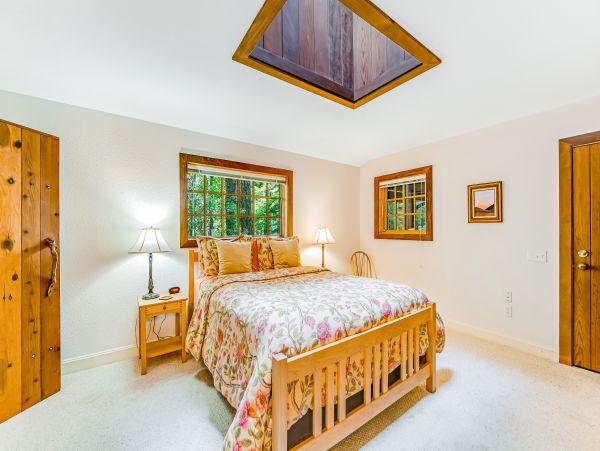 Mendocino Home 982903