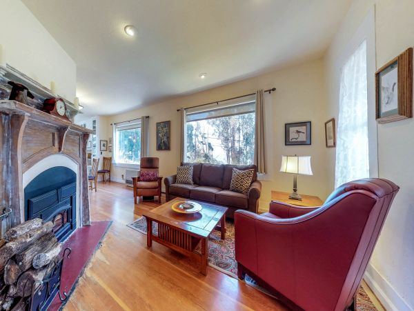 Mendocino Home 982905