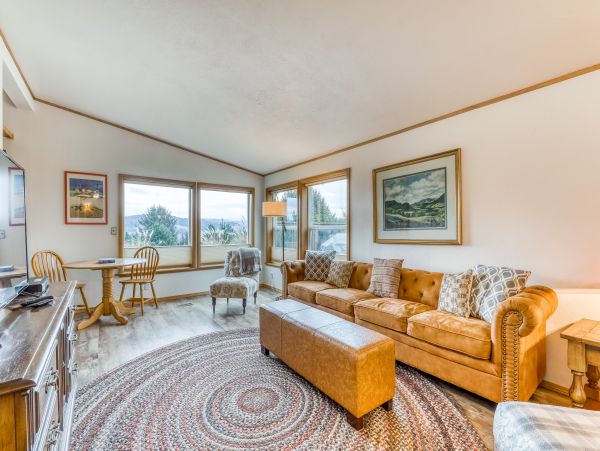 Mendocino Home 982907