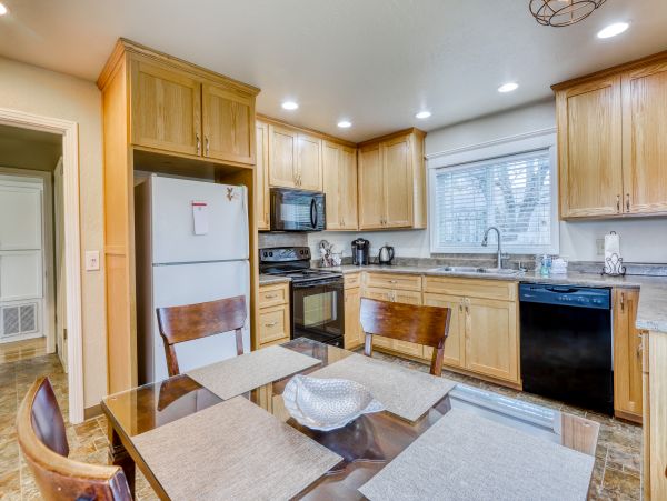 Mendocino Home 982912