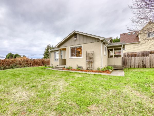 Mendocino Home 982912
