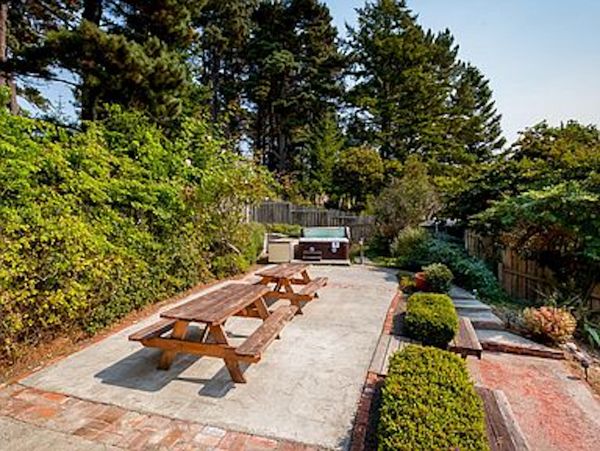 Mendocino Home 982914
