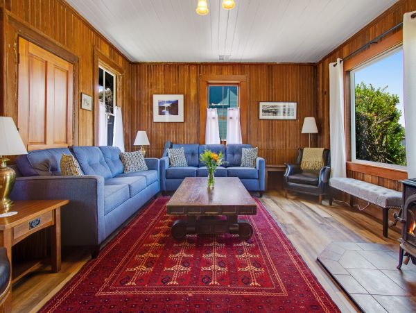 Mendocino Home 982915