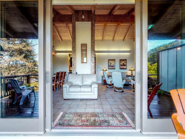 Mendocino Home 982918