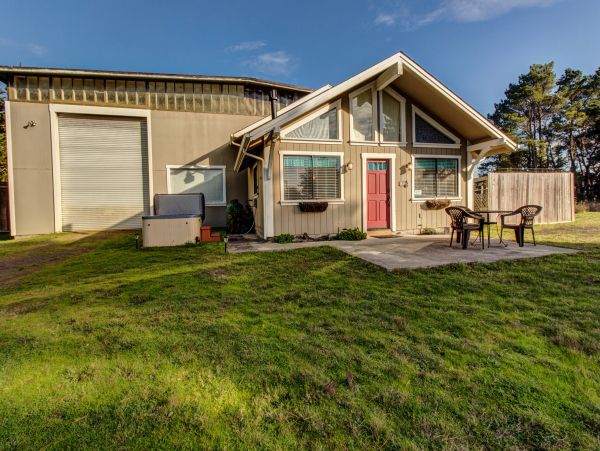 Mendocino Home 982922