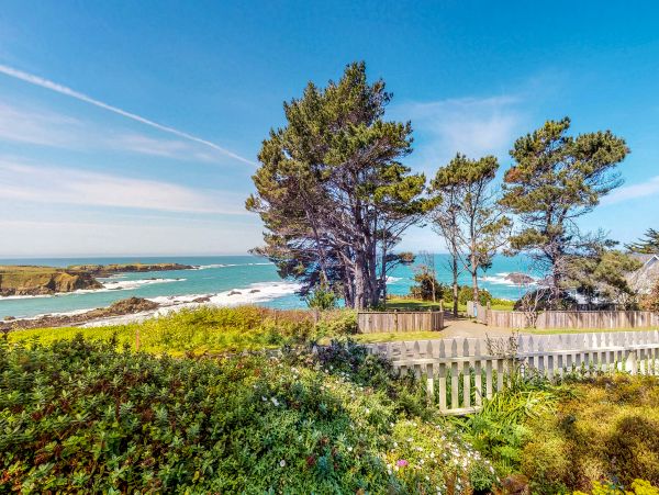 Mendocino Home 982923