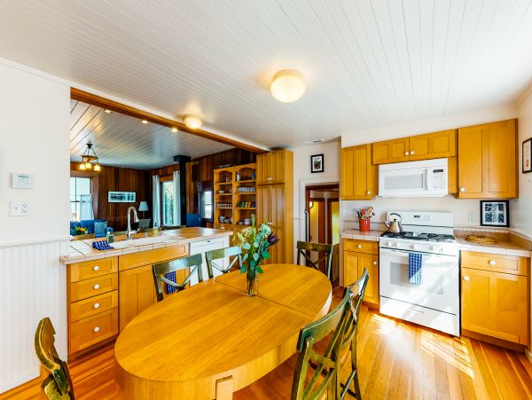 Mendocino Home 982924