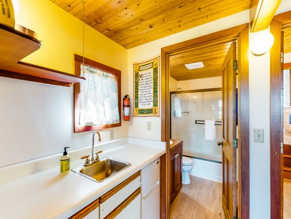 Mendocino Home 982924