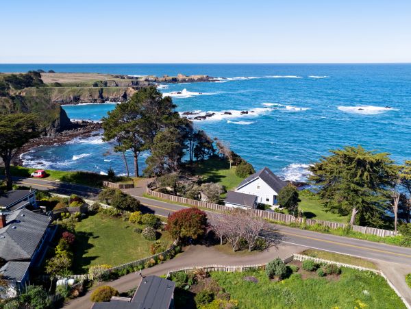 Mendocino Home 982925