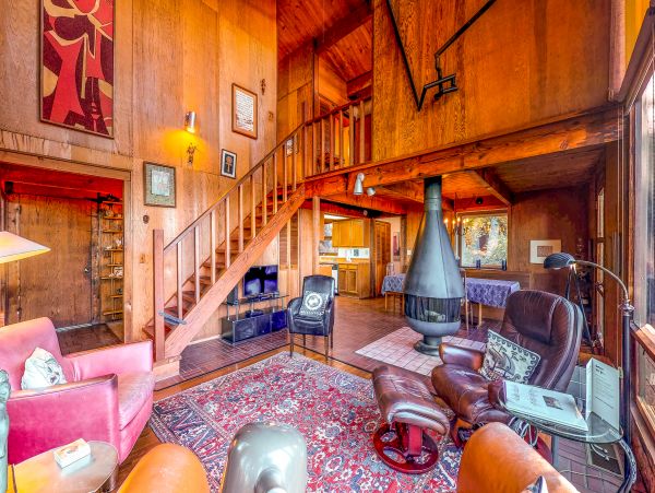 Mendocino Home 982928