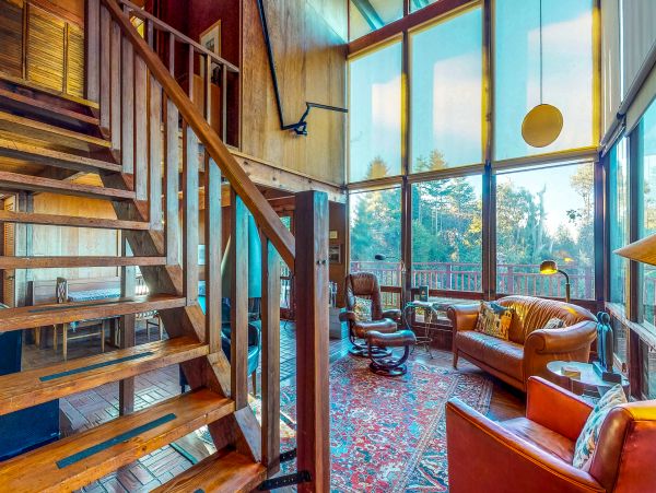 Mendocino Home 982928