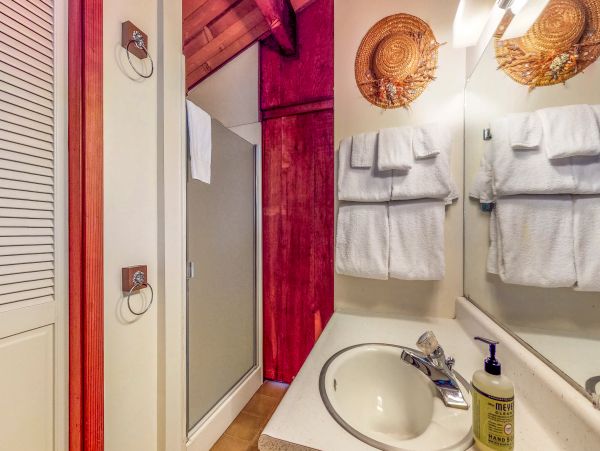 Mendocino Home 982928