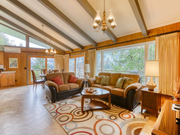 Mendocino Home 982930