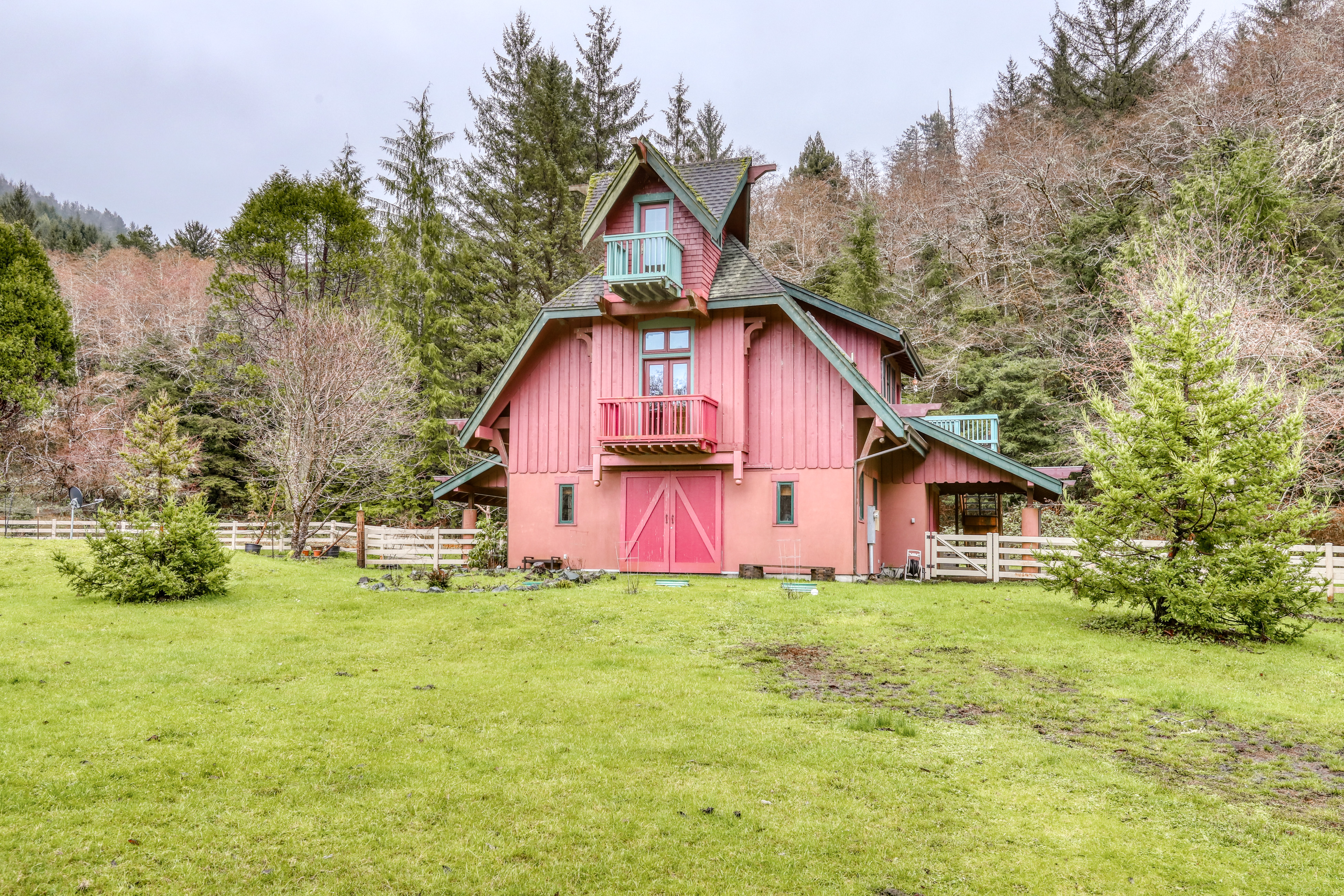 Mendocino Home 982931