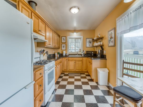 Mendocino Home 982933