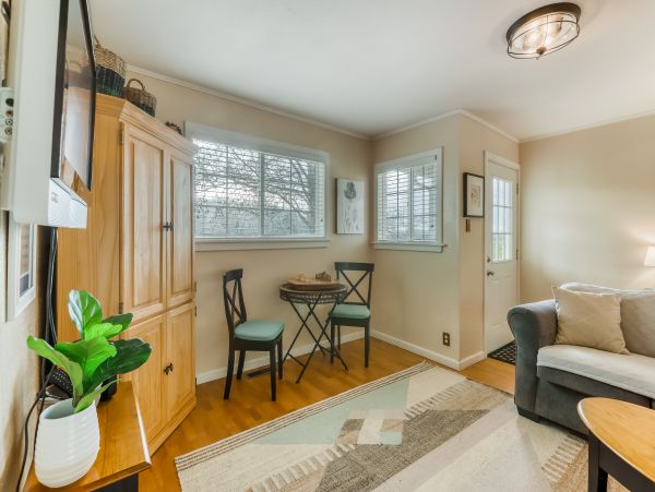 Mendocino Home 982933