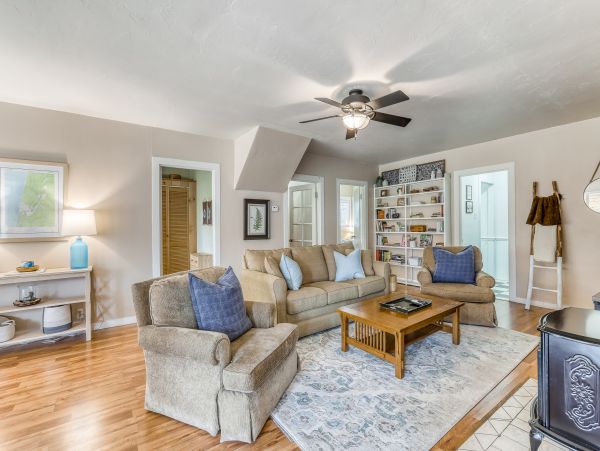 Mendocino Home 982933