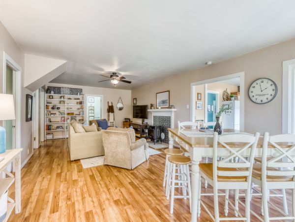 Mendocino Home 982933