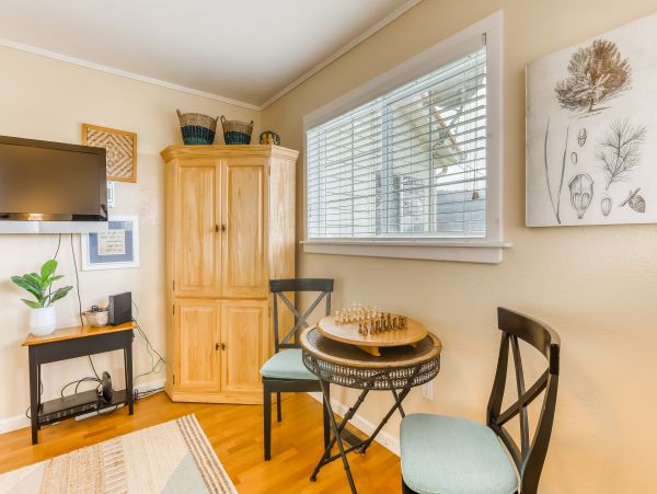 Mendocino Home 982933