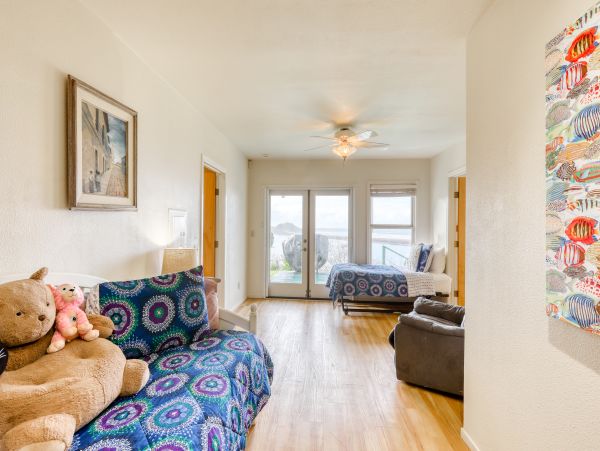Mendocino Home 982934