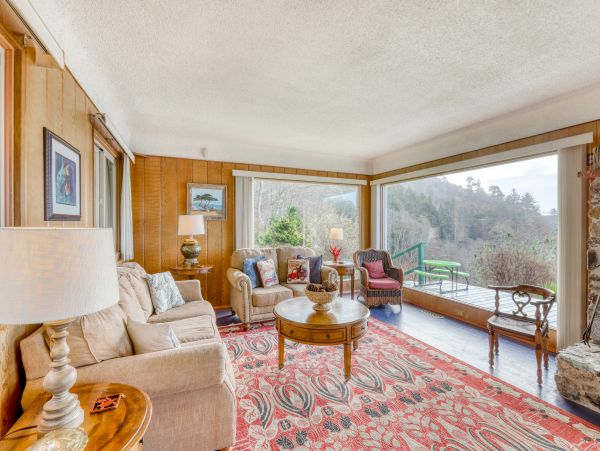Mendocino Home 982934