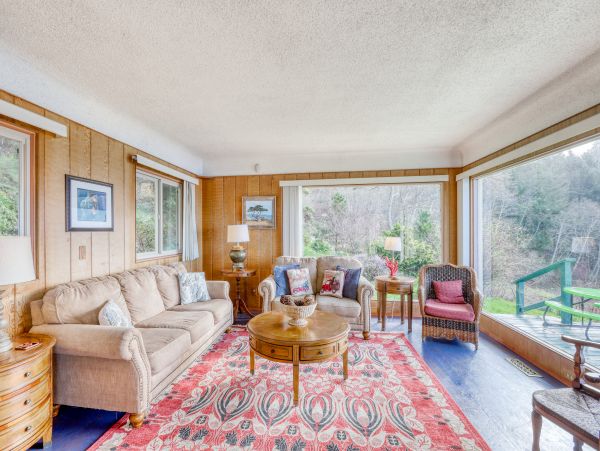 Mendocino Home 982934