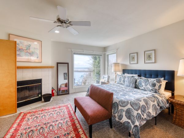 Mendocino Home 982934