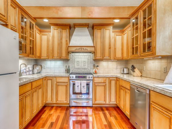 Mendocino Home 982935