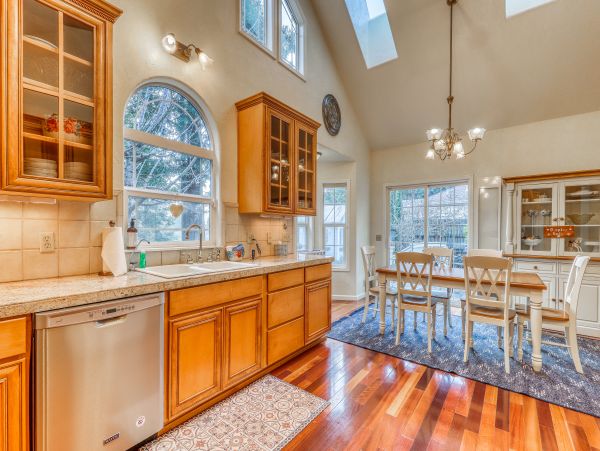 Mendocino Home 982935