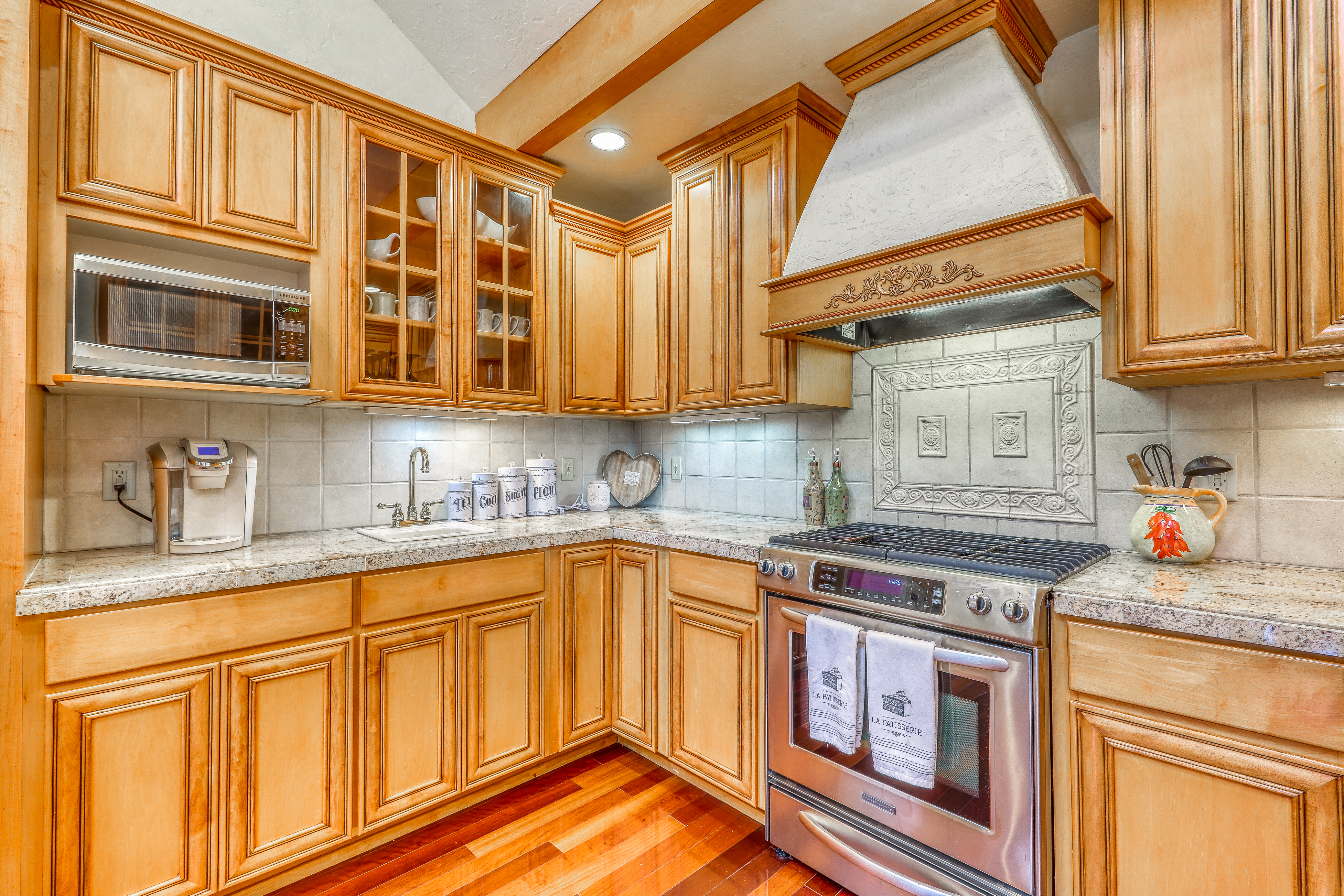 Mendocino Home 982935