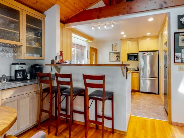 Mendocino Home 982936