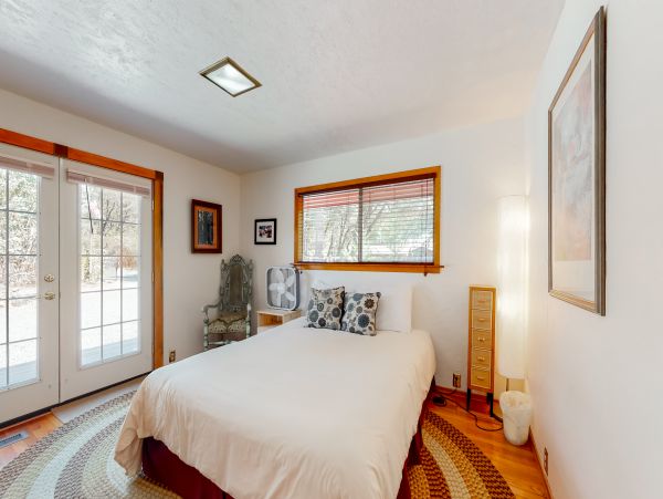 Mendocino Home 982936