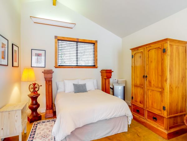 Mendocino Home 982936