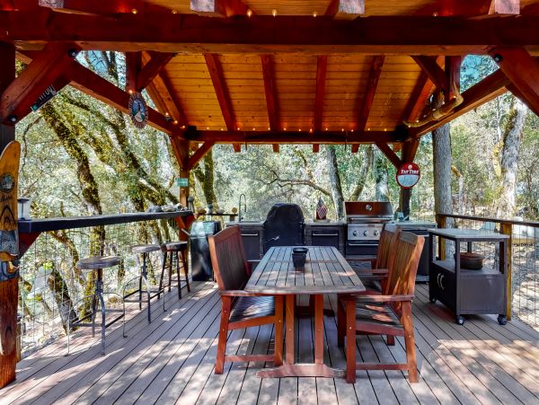 Mendocino Home 982936