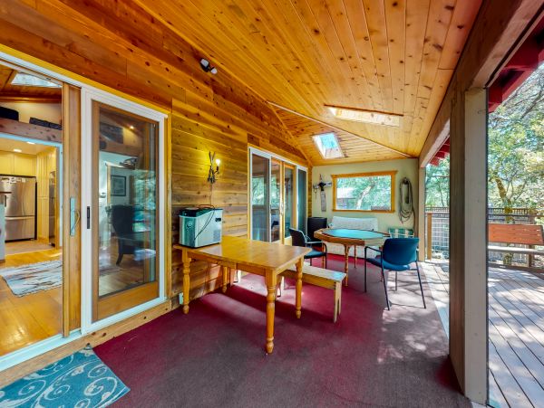 Mendocino Home 982936