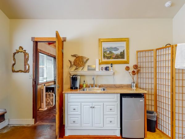 Mendocino Home 982936