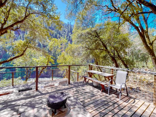 Mendocino Home 982936